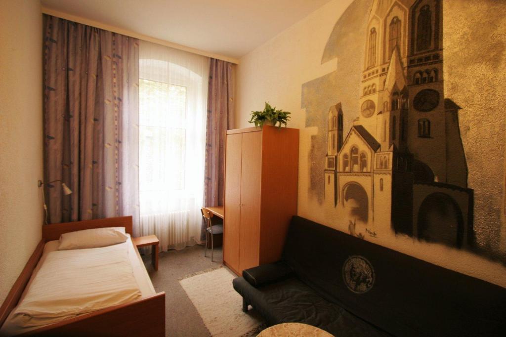 Hotel - Pension Am Schloss Bellevue Берлин Номер фото